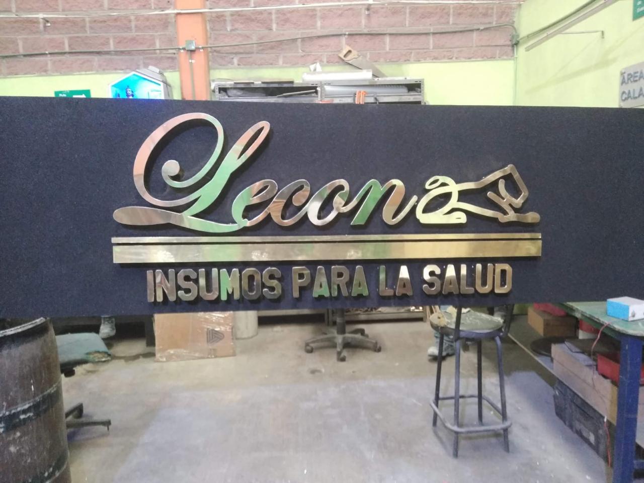 Letrero Normal Letrero 4 - METALISTERIA - FABRICACIÓN DE PLACAS, TROFEOS Y ...